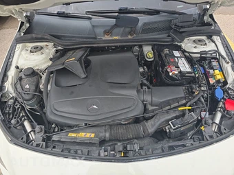 2015 Mercedes-Benz CLA 250 – miniatura 15