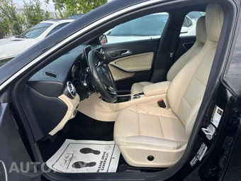 2015 Mercedes-Benz CLA 250 – miniatura 9