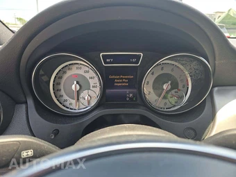 2015 Mercedes-Benz CLA 250 – miniatura 9