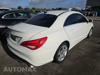 2015 Mercedes-Benz CLA 250 – miniatura 4
