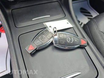 2015 Mercedes-Benz CLA 250 – miniatura 8
