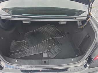 2015 Mercedes-Benz E 250 BlueTEC 4MATIC Sedan - miniatura 19