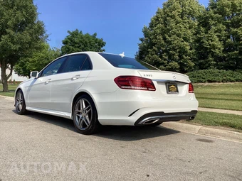 2015 Mercedes-Benz E 350 4MATIC Sedan - miniatura 12
