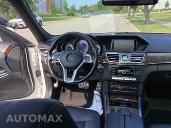 2015 Mercedes-Benz E 350 4MATIC Sedan - miniatura 14