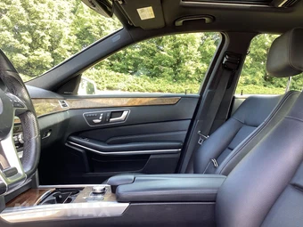 2015 Mercedes-Benz E 350 4MATIC Sedan - miniatura 24