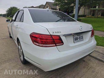 2015 Mercedes-Benz E 350 4MATIC Sedan - miniatura 2