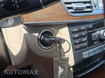 2015 Mercedes-Benz E 350 4MATIC Sedan - miniatura 5