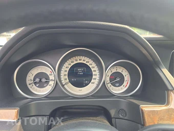 2015 Mercedes-Benz E 350 4MATIC Sedan – miniatura 9