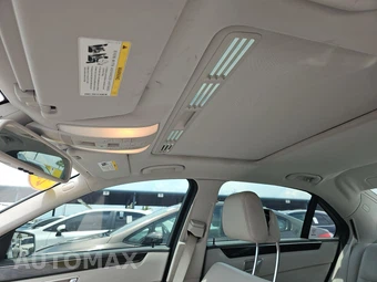 2015 Mercedes-Benz E 350 Sedan - miniatura 17