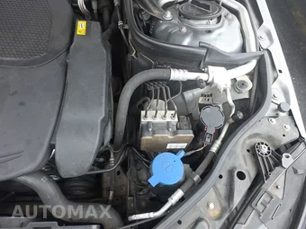 2015 Mercedes-Benz E 350 Sedan – miniatura 31