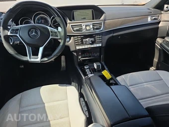 2015 Mercedes-Benz E 63 AMG S 4MATIC Sedan - miniatura 14