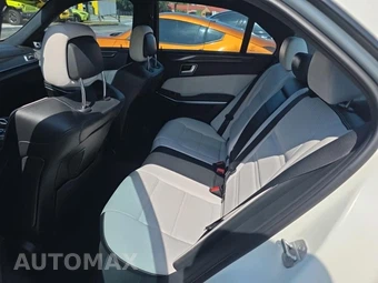 2015 Mercedes-Benz E 63 AMG S 4MATIC Sedan - miniatura 16