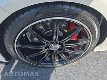 2015 Mercedes-Benz E 63 AMG S 4MATIC Sedan - miniatura 8