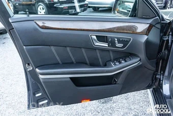 2015 Mercedes-Benz E 63 AMG S 4MATIC Sedan - miniatura 11