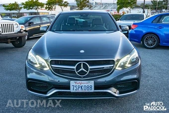 2015 Mercedes-Benz E 63 AMG S 4MATIC Sedan - miniatura 2