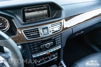 2015 Mercedes-Benz E 63 AMG S 4MATIC Sedan - miniatura 20
