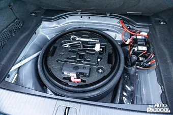 2015 Mercedes-Benz E 63 AMG S 4MATIC Sedan - miniatura 25