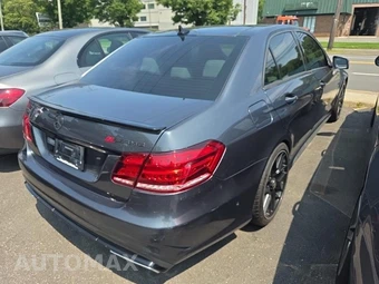 2015 Mercedes-Benz E 63 AMG S 4MATIC Sedan - miniatura 4