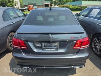 2015 Mercedes-Benz E 63 AMG S 4MATIC Sedan - miniatura 5