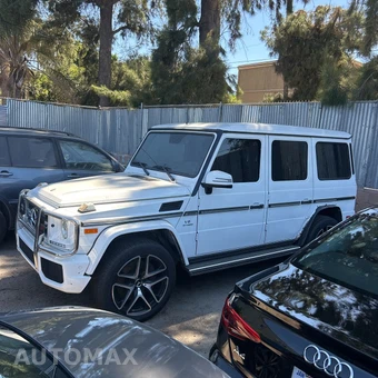 2015 Mercedes-Benz G 63 AMG 4MATIC - miniatura 3