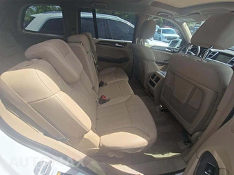 2015 Mercedes-Benz GL 350 BlueTEC 4MATIC - miniatura 17