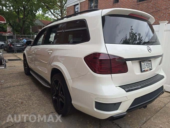 2015 Mercedes-Benz GL 550 4MATIC - miniatura 2