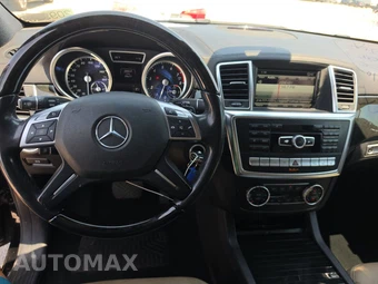 2015 Mercedes-Benz GL 550 4MATIC - miniatura 11