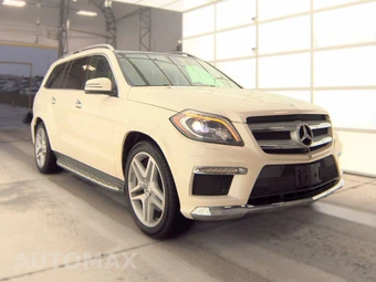 2015 Mercedes-Benz GL 550 4MATIC - miniatura 3
