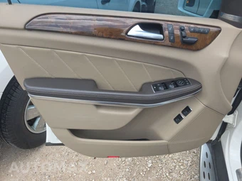 2015 Mercedes-Benz GL 550 4MATIC - miniatura 9