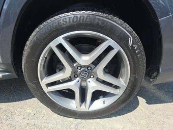 2015 Mercedes-Benz GL 550 4MATIC - miniatura 24