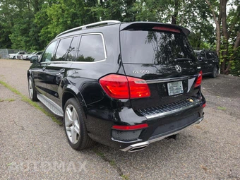 2015 Mercedes-Benz GL 550 4MATIC - miniatura 2