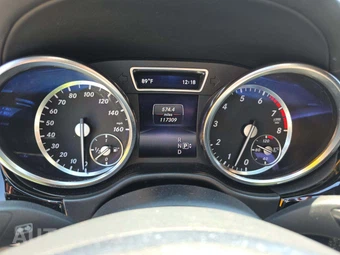 2015 Mercedes-Benz GL 550 4MATIC – miniatura 6