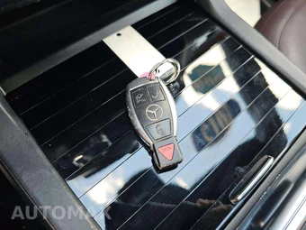 2015 Mercedes-Benz GL 63 AMG 4MATIC – miniatura 8