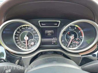 2015 Mercedes-Benz GL 63 AMG 4MATIC – miniatura 9