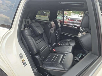 2015 Mercedes-Benz GL 63 AMG 4MATIC - miniatura 17