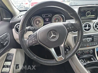 2015 Mercedes-Benz GLA 250 4MATIC – miniatura 10
