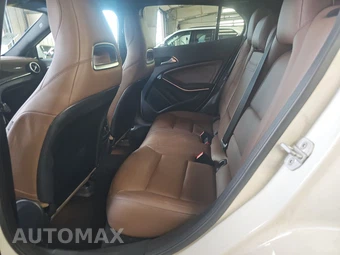 2015 Mercedes-Benz GLA 250 4MATIC - miniatura 13