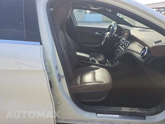 2015 Mercedes-Benz GLA 250 4MATIC - miniatura 8