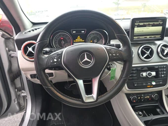2015 Mercedes-Benz GLA 250 – miniatura 10
