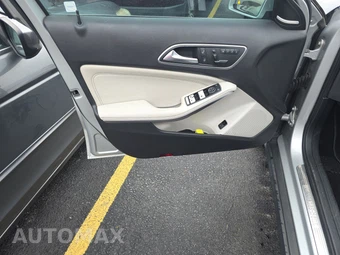 2015 Mercedes-Benz GLA 250 – miniatura 9