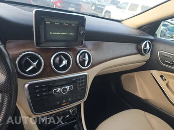 2015 Mercedes-Benz GLA 250 – miniatura 11