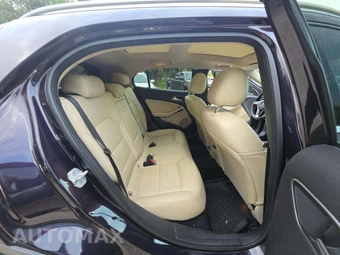 2015 Mercedes-Benz GLA 250 – miniatura 16