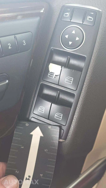 2015 Mercedes-Benz GLK 350 – miniatura 27
