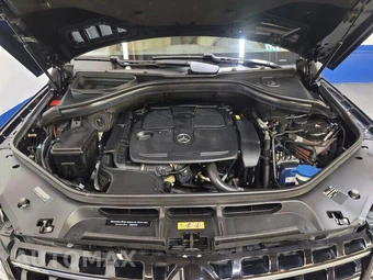 2015 Mercedes-Benz M-Class ML 350 - miniatura 31
