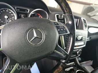 2015 Mercedes-Benz ML 250 BlueTEC - miniatura 11