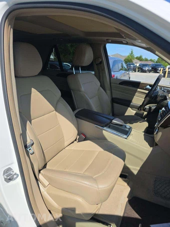 2015 Mercedes-Benz ML 250 BlueTEC – miniatura 18