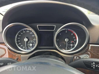 2015 Mercedes-Benz ML 250 BlueTEC – miniatura 9