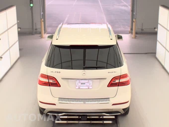 2015 Mercedes-Benz ML 250 BlueTEC – miniatura 5