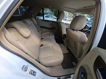 2015 Mercedes-Benz ML 350 - miniatura 16
