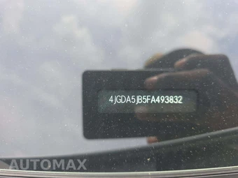 2015 Mercedes-Benz ML 350 – miniatura 2